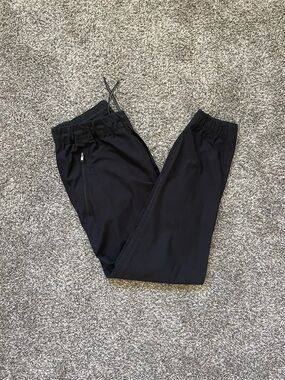 Lululemon Men’s License to Train Jogger